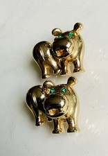 Lovely Pair Of Gold Tone Hippo Cufflinks Faux Emerald Eyes 