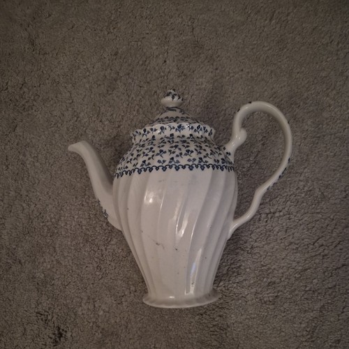 Johnson bros blue iteapot - ,