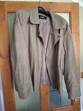 Wallis Size 20 Faux Leather