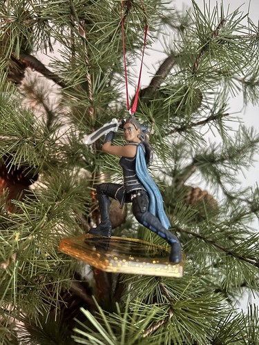 Disney store marvel valkyrie - disney,