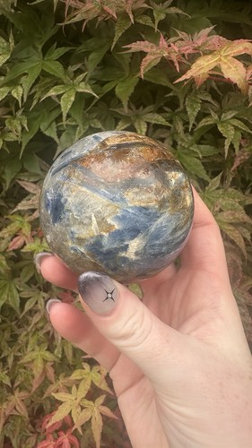 Stunning natural blue kyanite