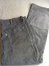 Levi's W40 L31 mens straight