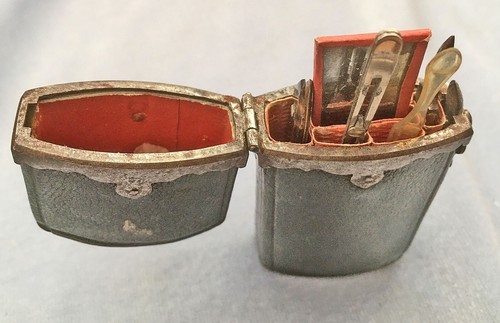Rare 19c leatherette sewing - *rare,