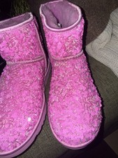 UGG BOOTS