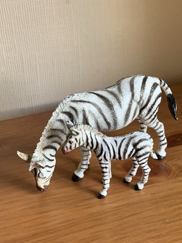 Elc aaa zebra - /,