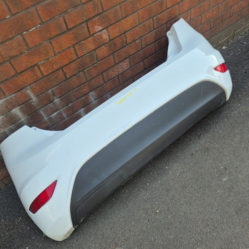Ford fiesta mk7 rear - rear, in