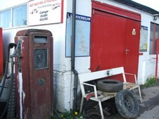 Photo Petrol Pump - Old petrol