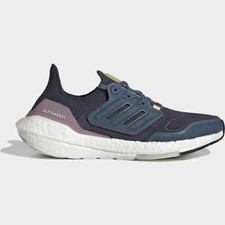 WOMENS ADIDAS ULTRABOOST 22