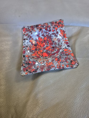 Pretty vintage enamelled - pretty,