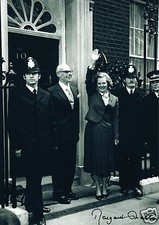 MARGARET THATCHER AUTOGRAPH SIGNED PP PHOTO POSTER