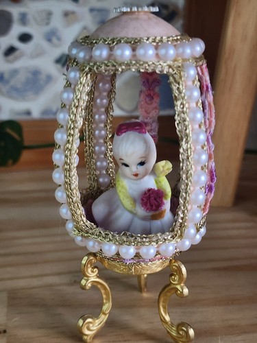 Easter egg diorama ornament - diorama,