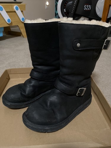 Ugg women size 8 - women’s,