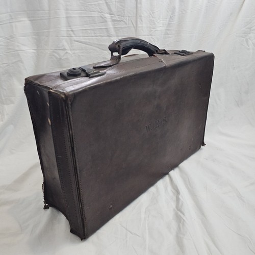 Vintage 1930s 40s - ww2, brown