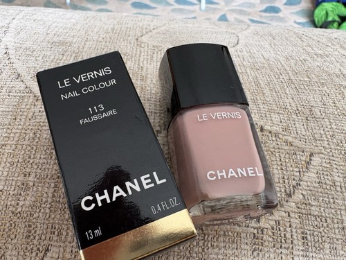 Chanel vernis nail polish - chanel,
