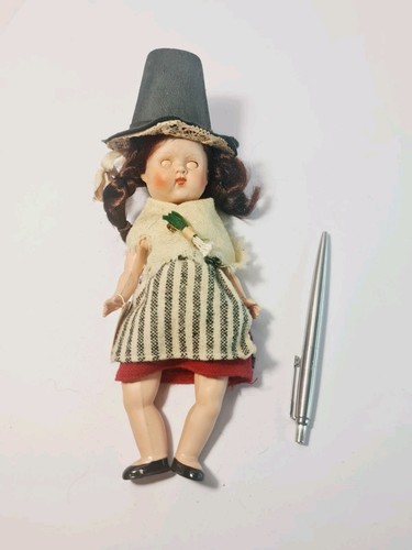 Vintage 1950s small - vintage, folk