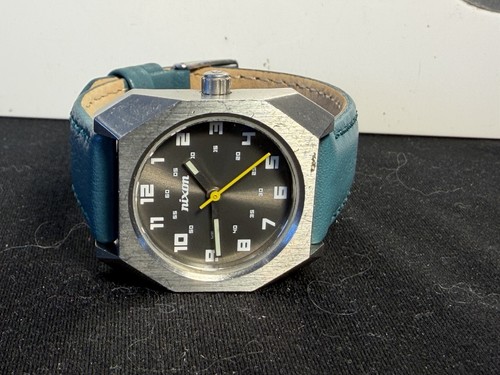 Nixon the small scout - scout, watch