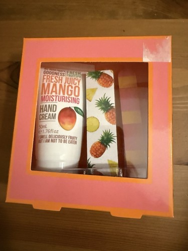 Mango manicure set - mango, new