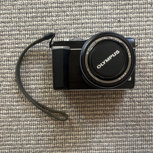 Olympus pen pl1 mirrorless - olympus,