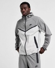 Nike Tech Woven Windbreaker