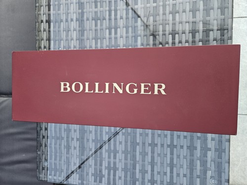 Bollinger champagne gift box - gift,