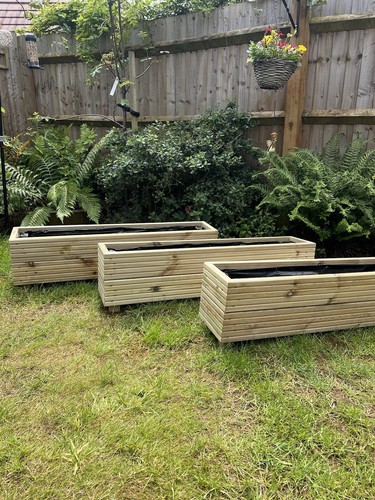 40cm wooden decking planter - 40cm,