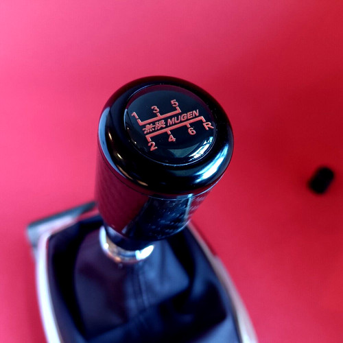 Black carbon mugen shift - black,