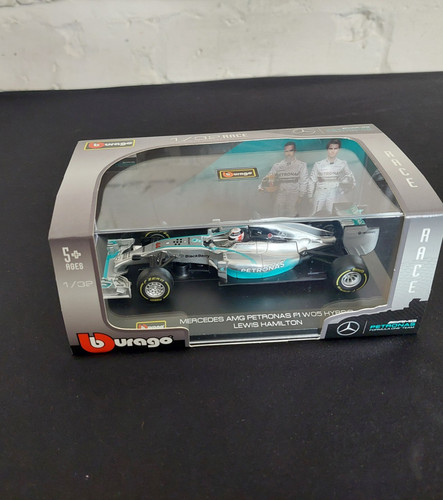 Mercedes amg petronas - amg,