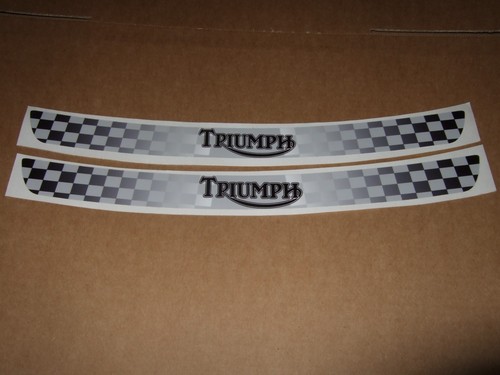 Triumph chequered 2x - ,