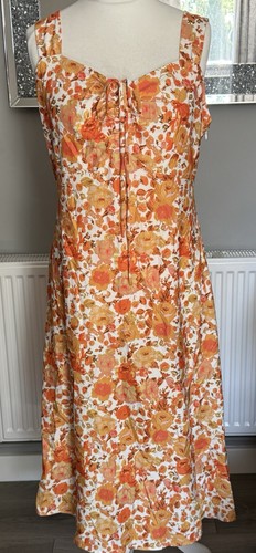 Bnwt beautiful ladies midi - bnwt,