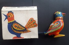 PECKING BIRD wind up tin plate