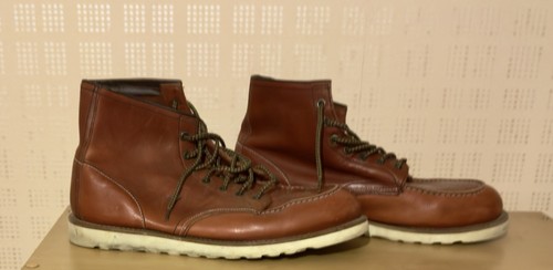 Red wing style - red, firetrap
