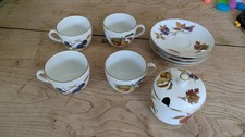 Royal Worcester Evesham gold 4