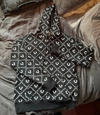 True Religion repeat pattern