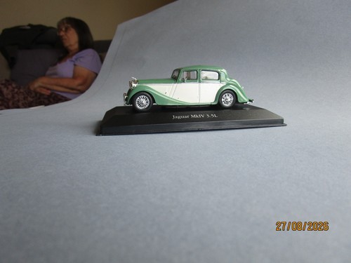 43rd diecast jaguar car - diecast,