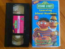 SESAME STREET LEARNING ABOUT