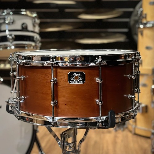 Ludwig universal cherry snare - universal,