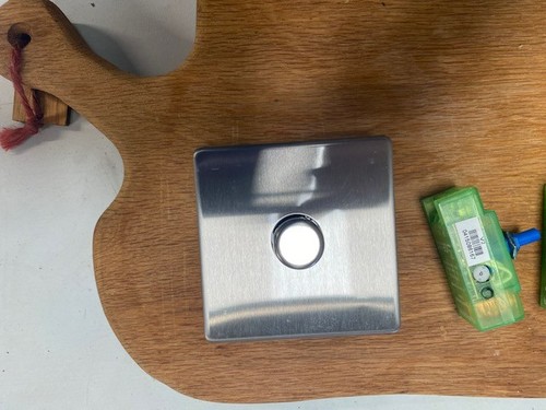 Dimmer switch with brushed