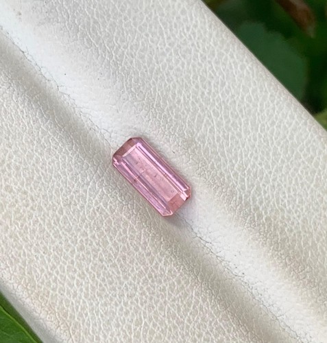 75carat beautiful pink - 0.75carat,