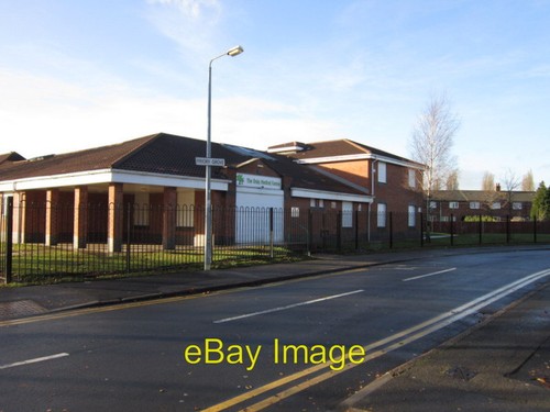 Photo 6x4 the oaks - photo, medical