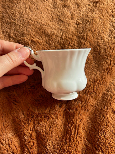 Royal albert chantilly bone - albert,