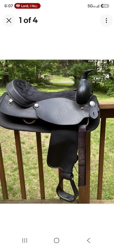 Wintec western horse - 17",