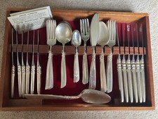 Vintage Retro ONEIDA 62 Piece Community Silver Plate South Seas Cutlery Set