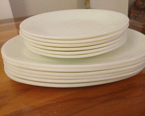 Vintage pyrex milk glass - milk,
