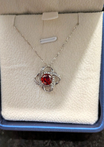 Red stone pendant - 18",