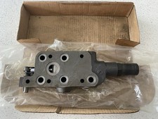 New Old Stock Genuine Case David Brown Spool Valve Slice 1394 1494 1594 Tractors