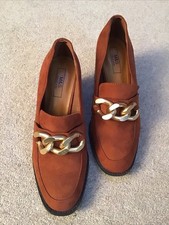 Marks And Spencer’s Ladies Brown Block Heel Shoe, Brown, Size 6. Bnwt.