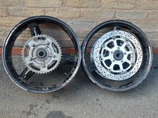 SUZUKI GSXR 600 / 750 / SV