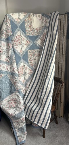 Vintage patchwork quilts - vintage, in