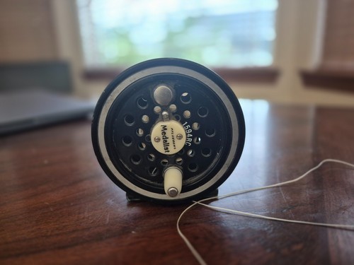 Pflueger medalist fly - pflueger,