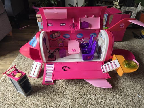Barbie glam jet - barbie, working